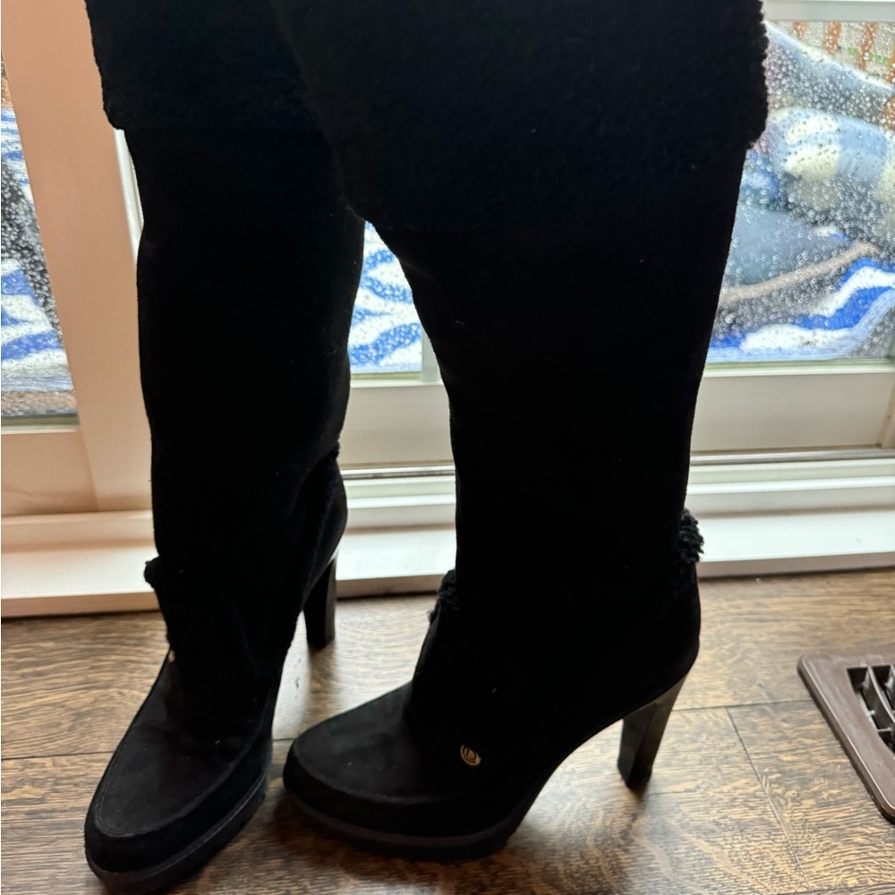Christian Dior black suede and shearling high boots - size 39.5 - Picture 4 of 7